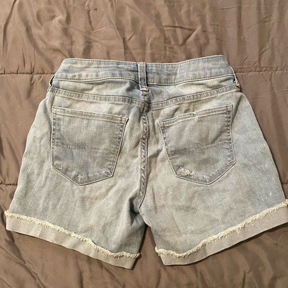 Shorts - Picture 3 of 3